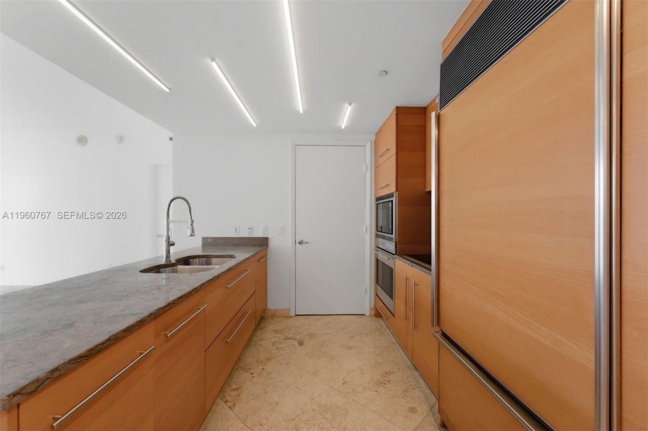 475 Brickell Ave, Unit 3513, Miami, FL 33131 Photo