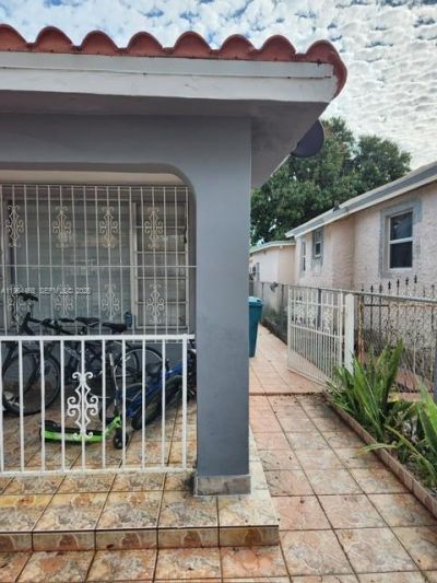 Please Call For Address, Miami, FL 33125 Photo