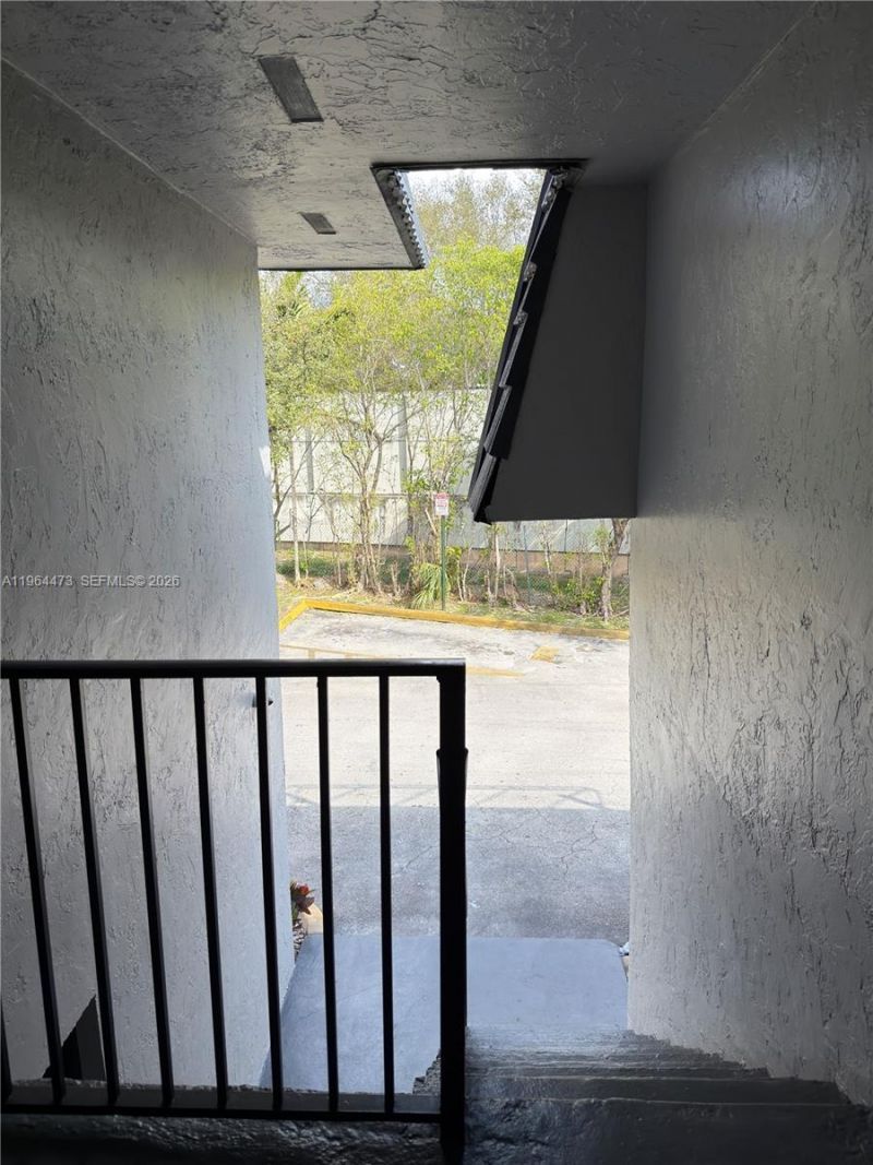 8009 W 6th Ave, Unit H, Hialeah, FL 33014 Photo