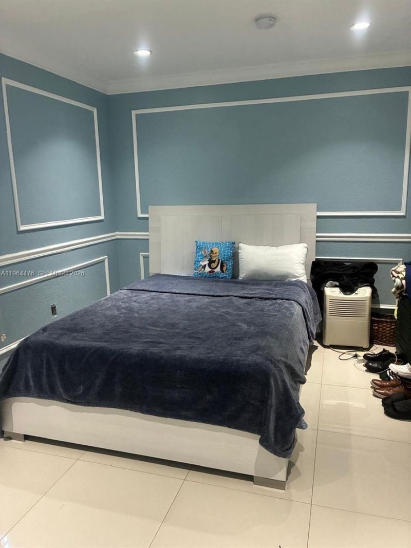 9425 NW 114th Ln , Unit 3, Hialeah Gardens, FL 33018 Photo