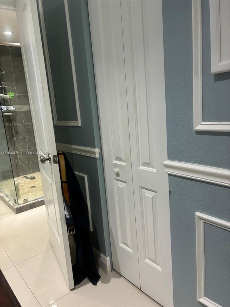 9425 NW 114th Ln , Unit 3, Hialeah Gardens, FL 33018 Photo