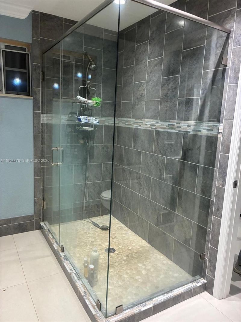 9425 NW 114th Ln , Unit 3, Hialeah Gardens, FL 33018 Photo