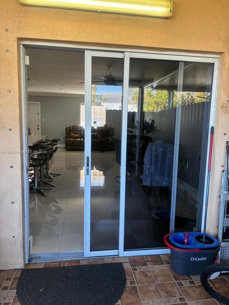 9425 NW 114th Ln , Unit 3, Hialeah Gardens, FL 33018 Photo