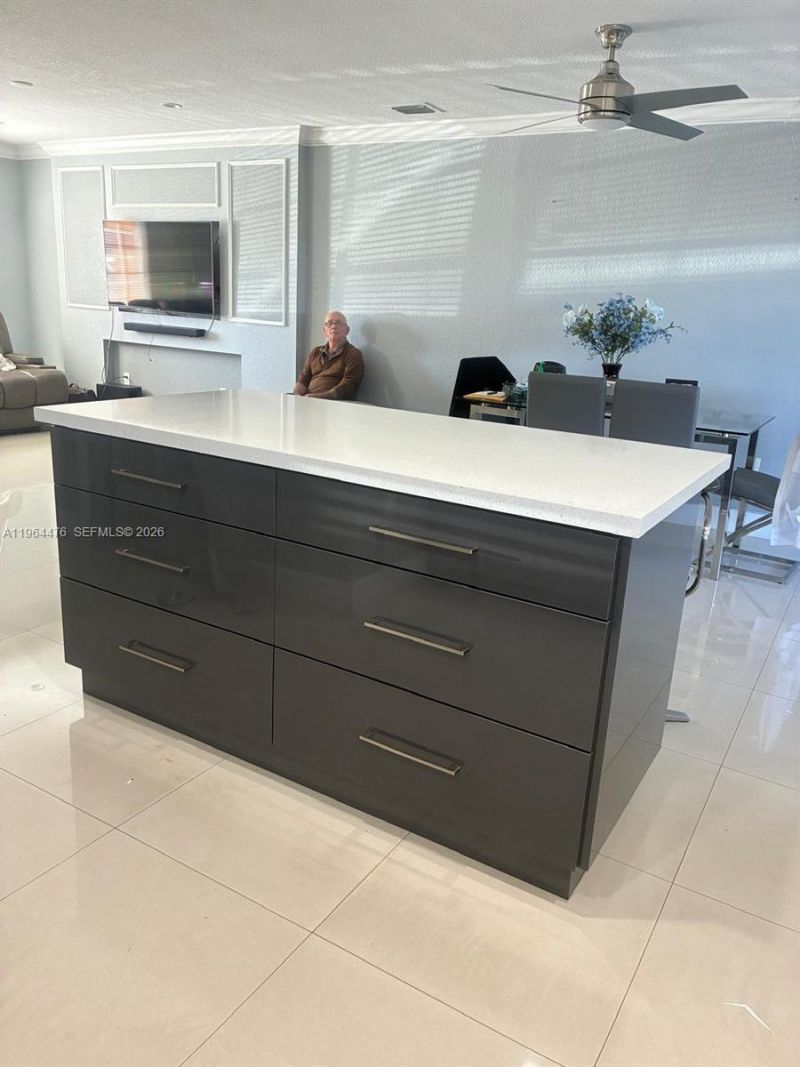 9425 NW 114th Ln , Unit 3, Hialeah Gardens, FL 33018 Photo