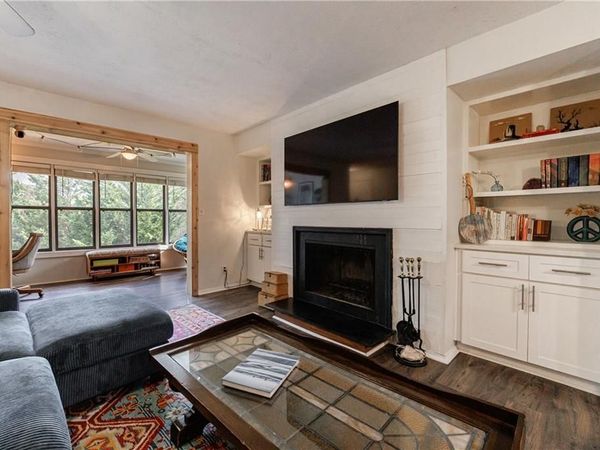 216 River Mill Circle, Roswell, GA 30075