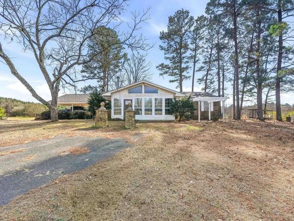 160 McWhorter Drive, Lockesburg, AR 71846