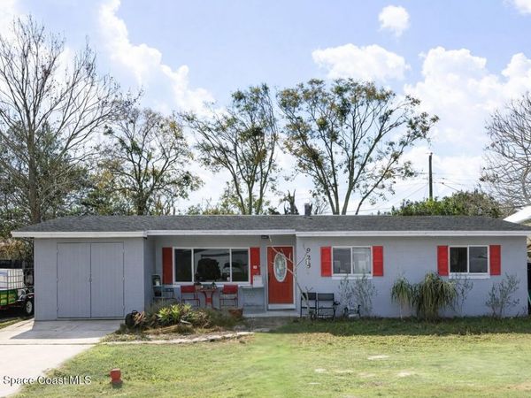 925 Lois Lane, Titusville, FL 32780