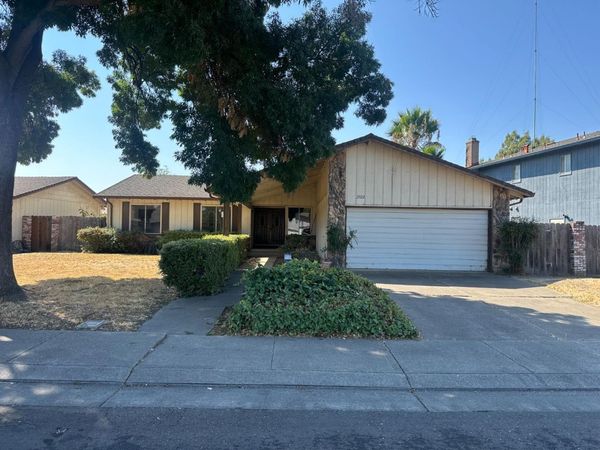 2322 Chapel Hill Cir, Stockton, CA 95209