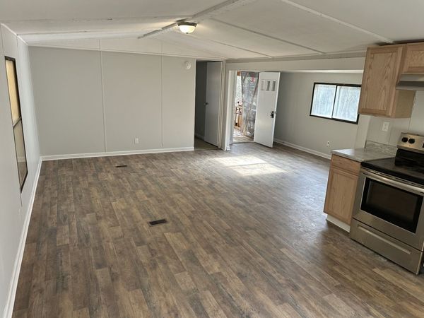 16 Patterson Ln, Pleasant Shade, TN 37145