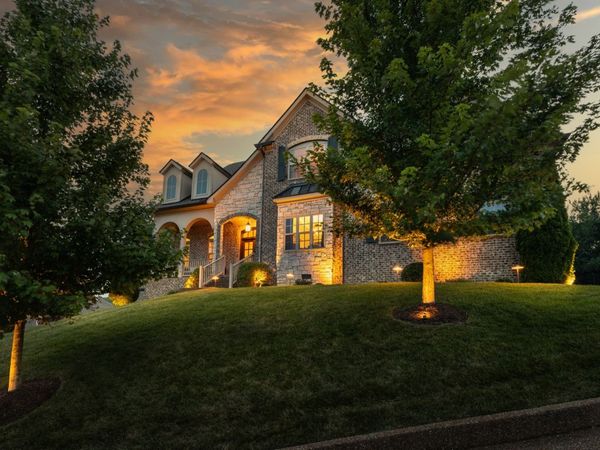 1885 Barnstaple Ln, Brentwood, TN 37027
