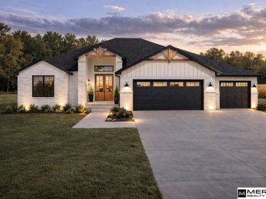 21871 B Street, Elkhorn, NE 68022