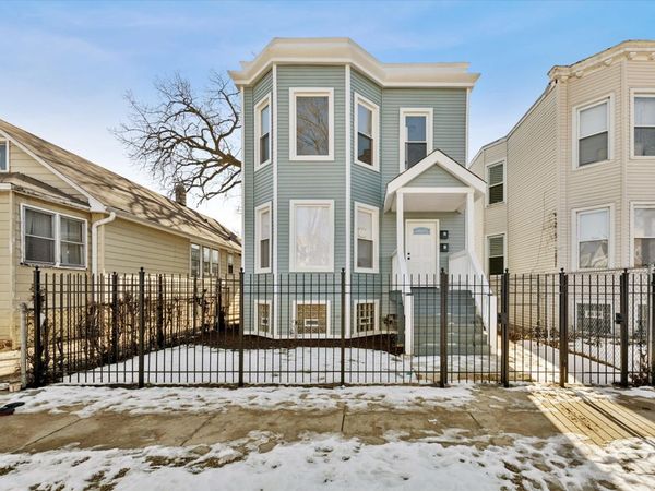 4845 W Potomac Avenue, Chicago, IL 60651