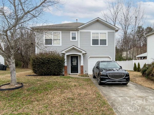2116 Sebastiani Drive, Charlotte, NC 28214