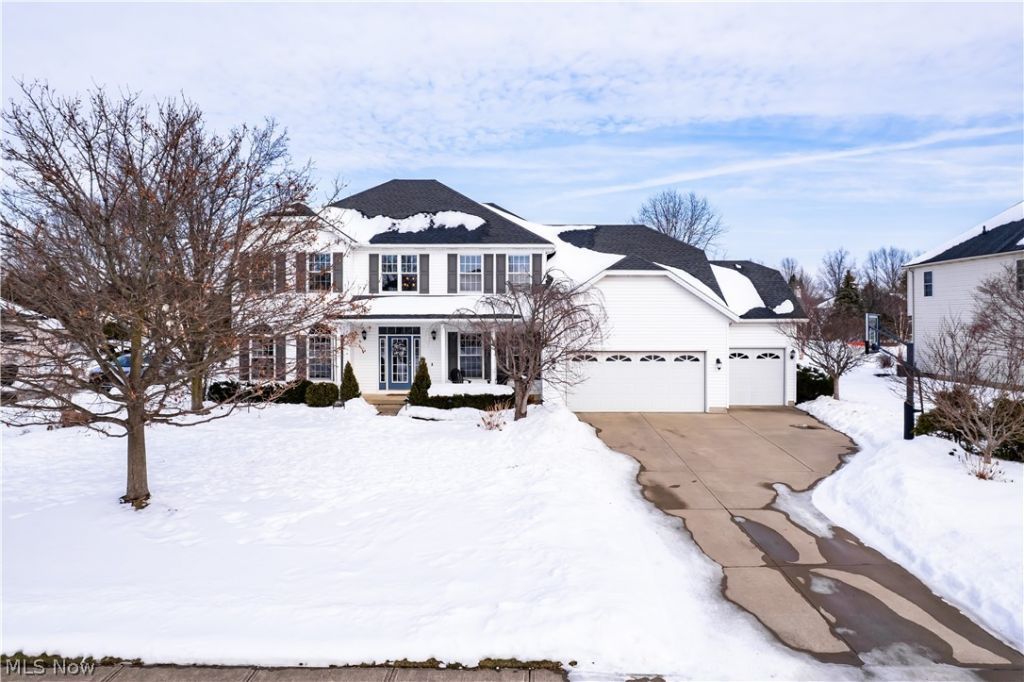 4314 S Fall Lake Drive, Avon, OH 44011 Main Photo