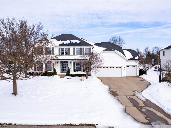 4314 S Fall Lake Drive, Avon, OH 44011