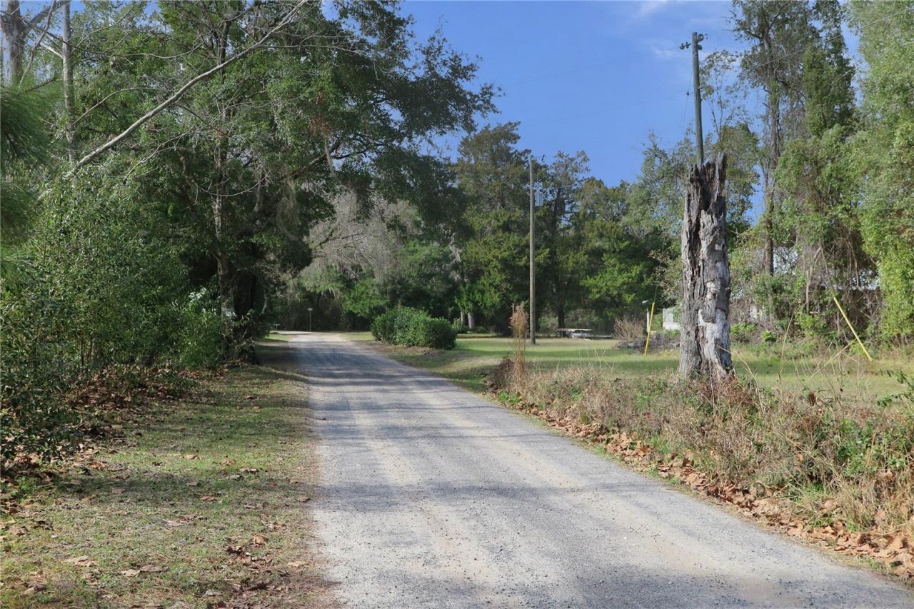 21315 NE 35th Place, Hawthorne, FL 32640 Photo