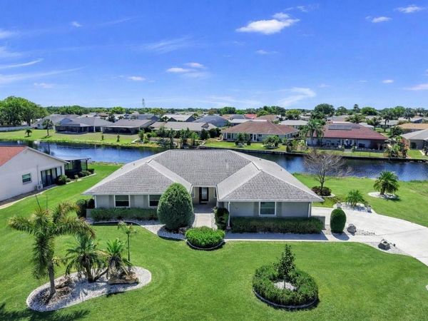 2110 W VIEW DRIVE, SUN CITY CENTER, FL 33573