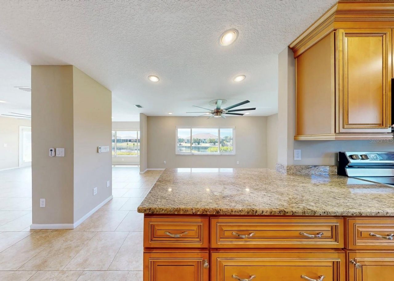 2110 W View Drive, Sun City Center, FL 33573 Photo