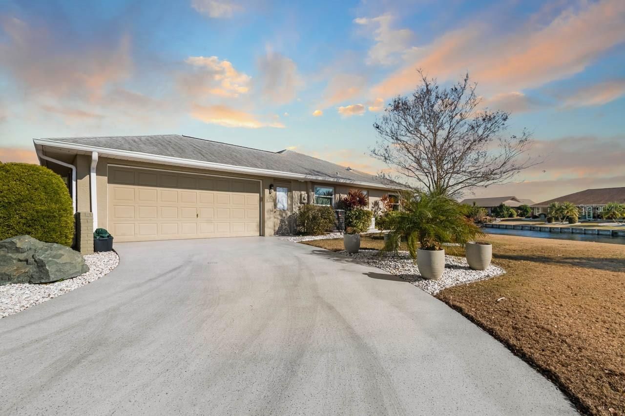 2110 W View Drive, Sun City Center, FL 33573 Photo