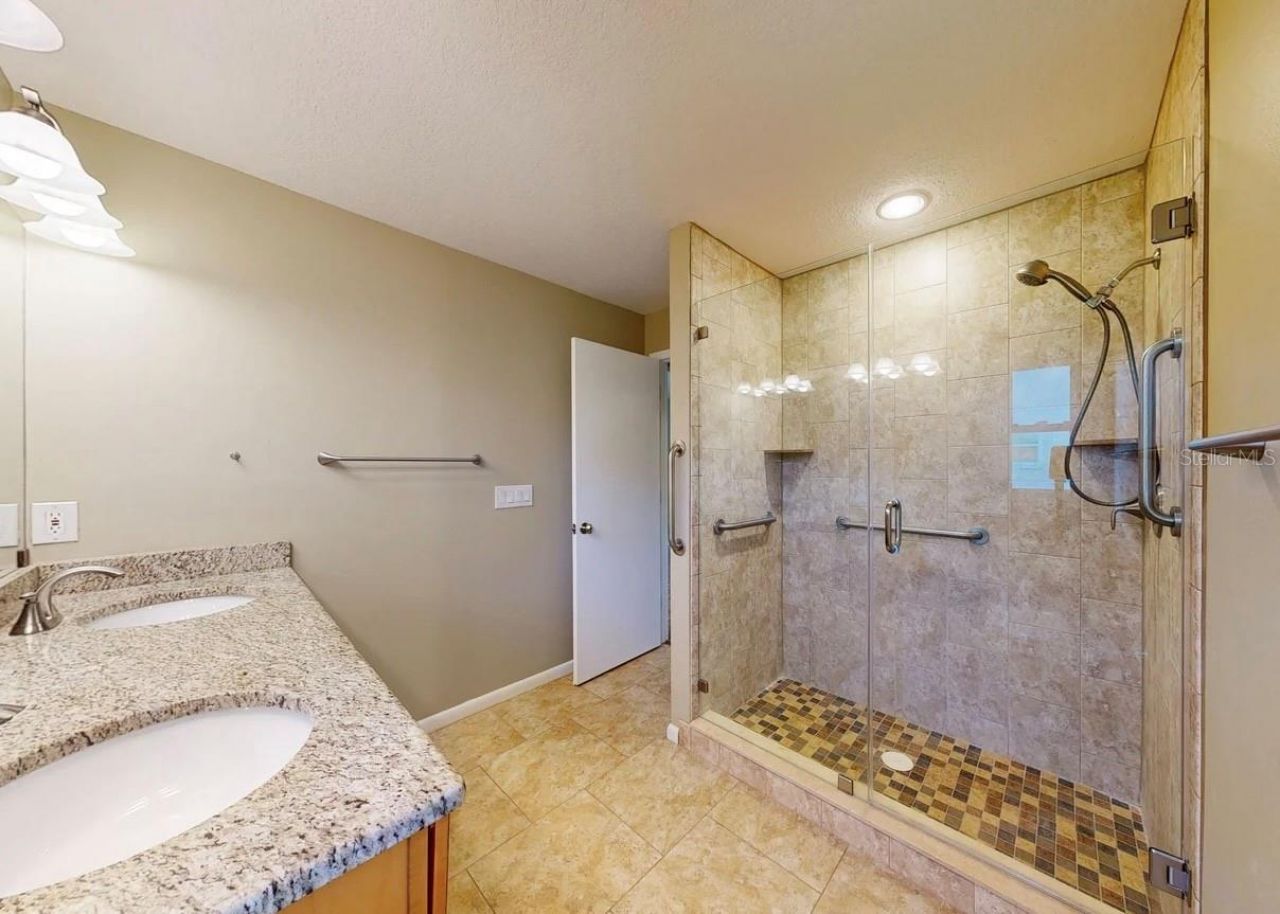 2110 W View Drive, Sun City Center, FL 33573 Photo