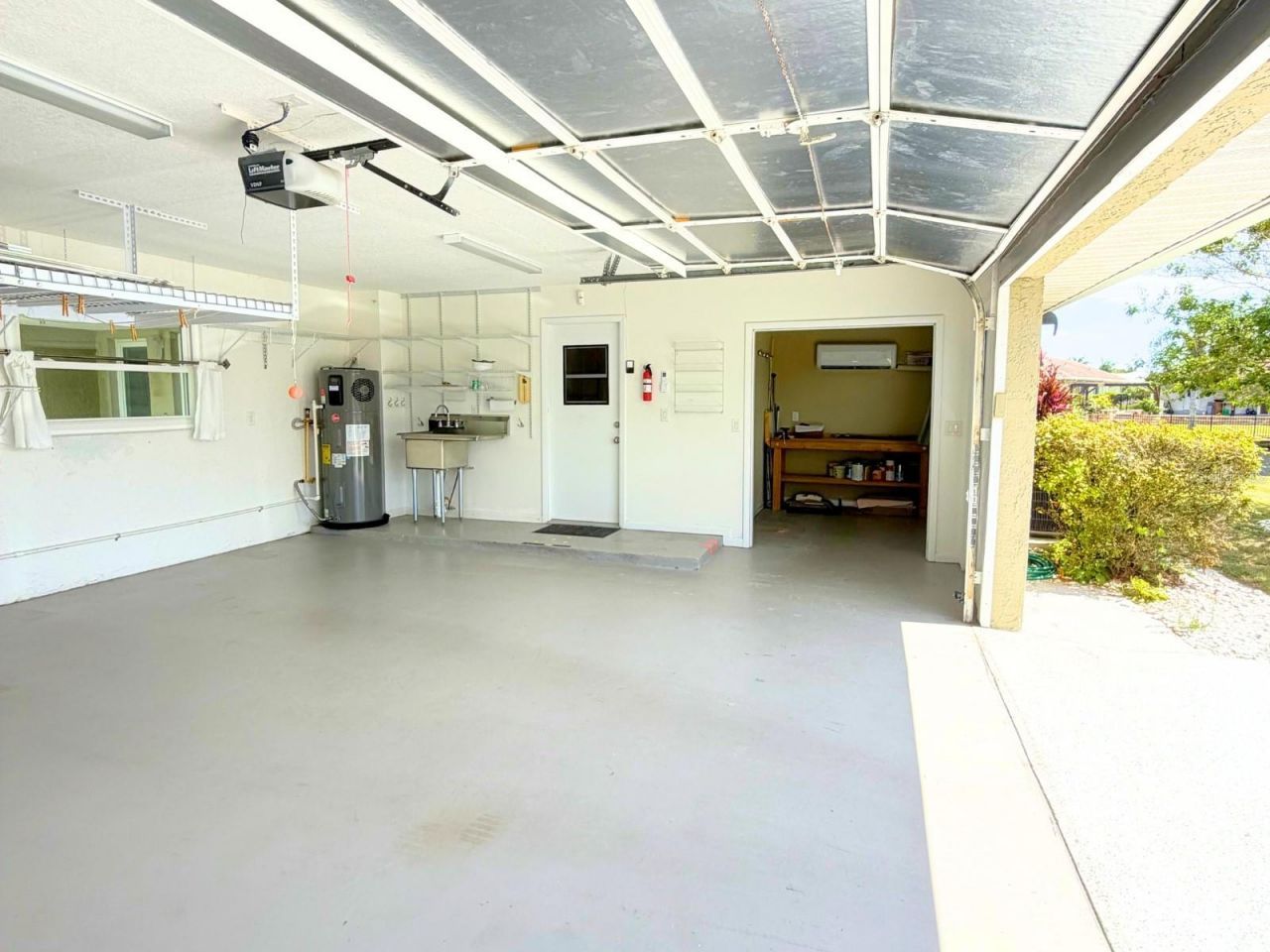 2110 W View Drive, Sun City Center, FL 33573 Photo
