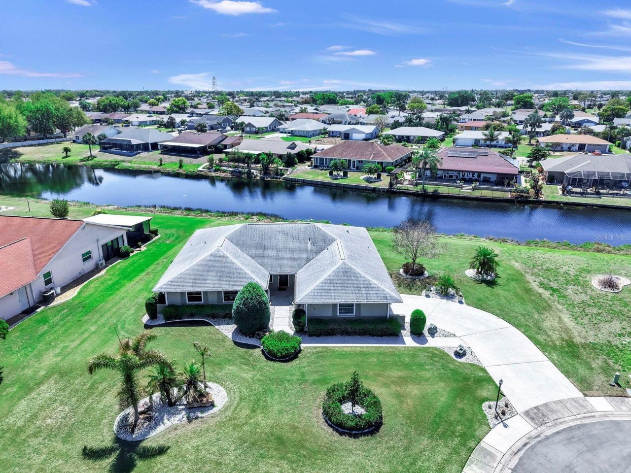 2110 W View Drive, Sun City Center, FL 33573 Photo