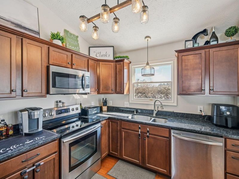 2300 Maribeth Place, Grove City, OH 43123 Photo 9