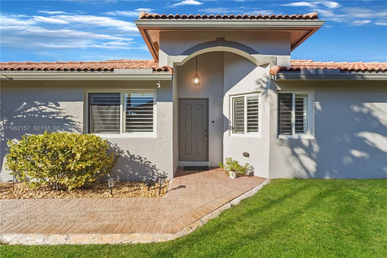 5071 NW 115th Ct, Doral, FL 33178 Photo