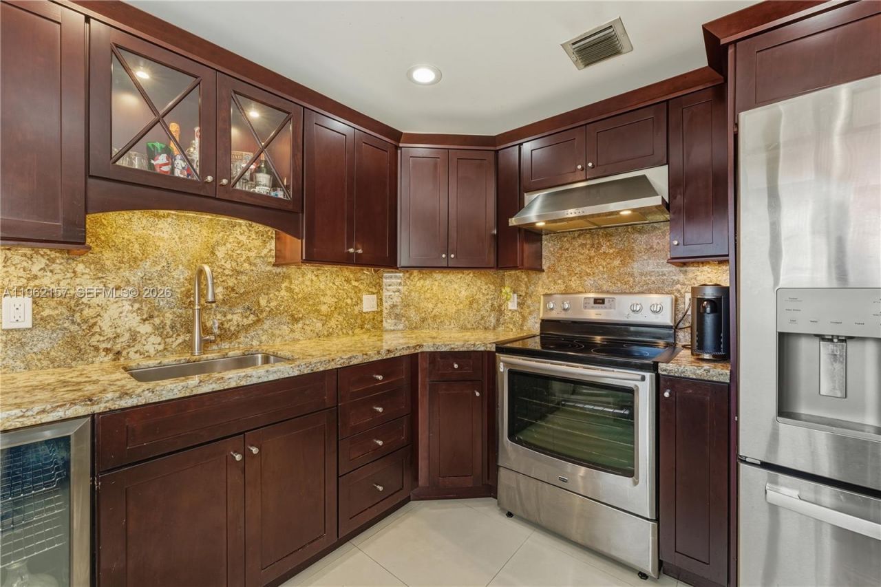 5071 NW 115th Ct, Doral, FL 33178 Photo