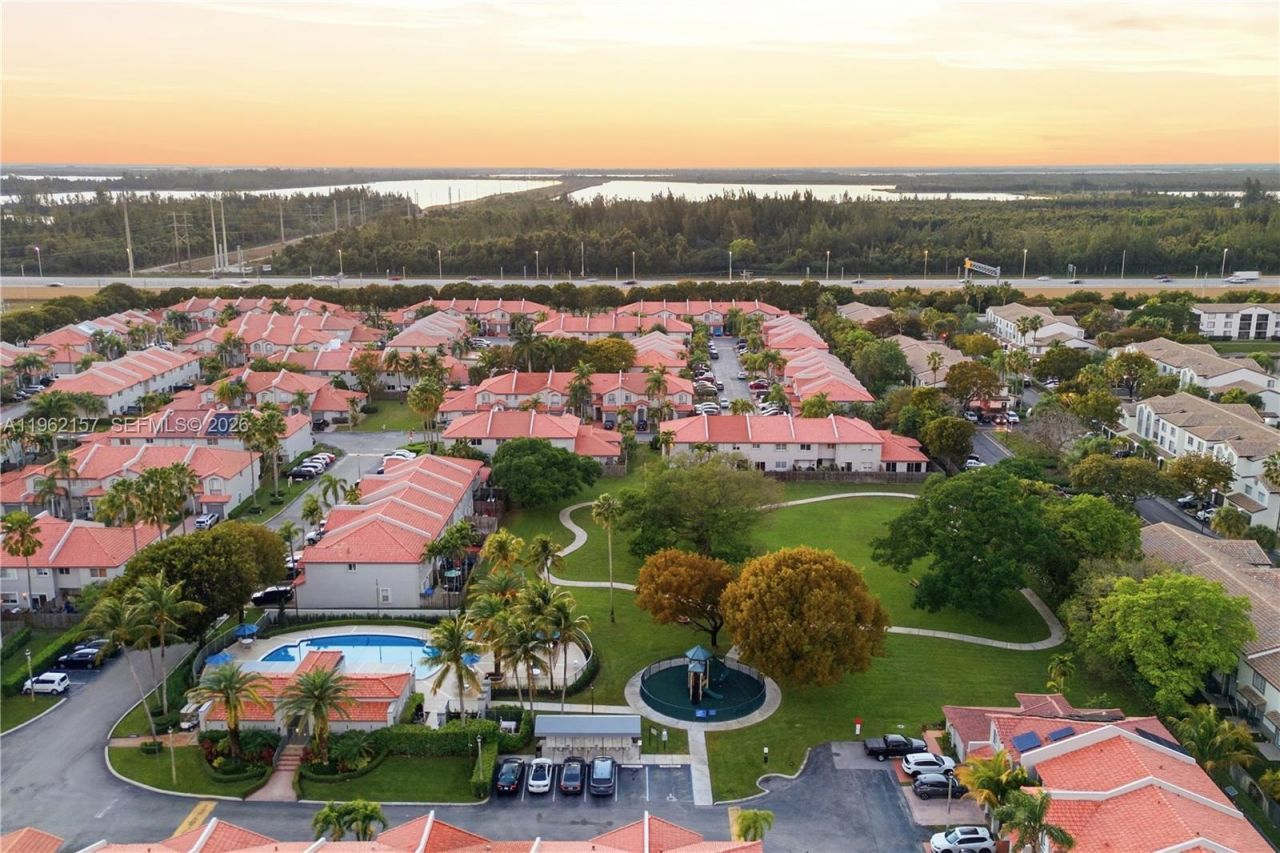 5071 NW 115th Ct, Doral, FL 33178 Photo