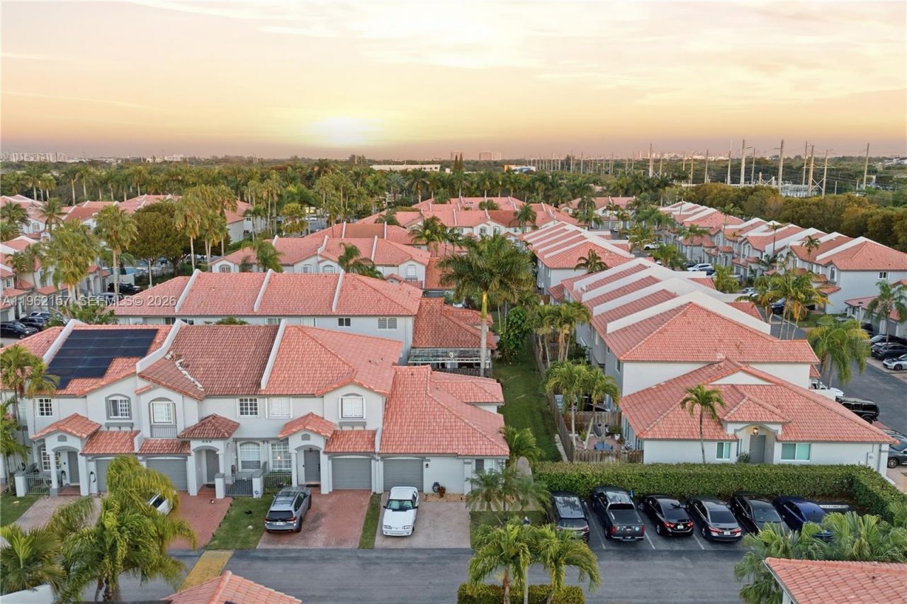 5071 NW 115th Ct, Doral, FL 33178 Photo