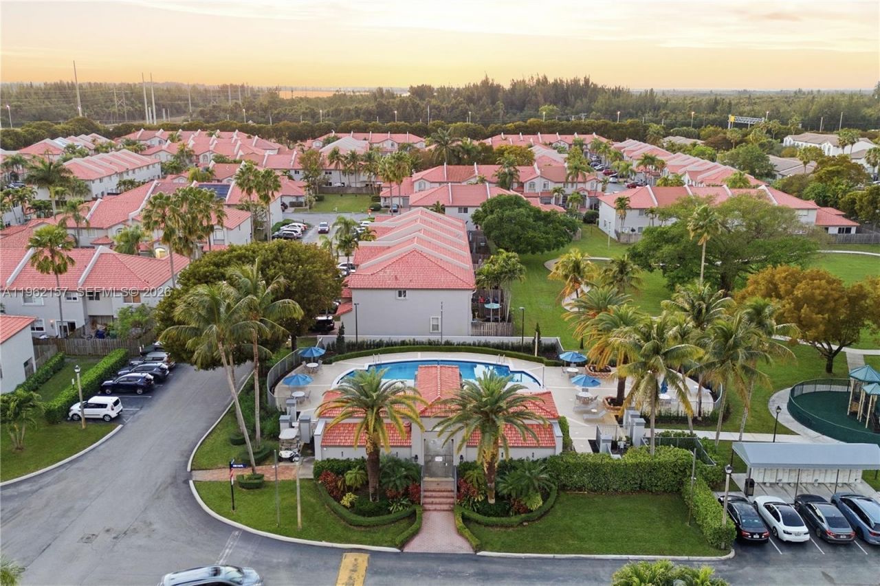 5071 NW 115th Ct, Doral, FL 33178 Photo