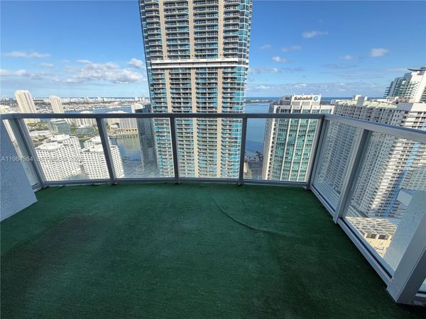 1060 Brickell Ave , Unit 4003, Miami, FL 33131
