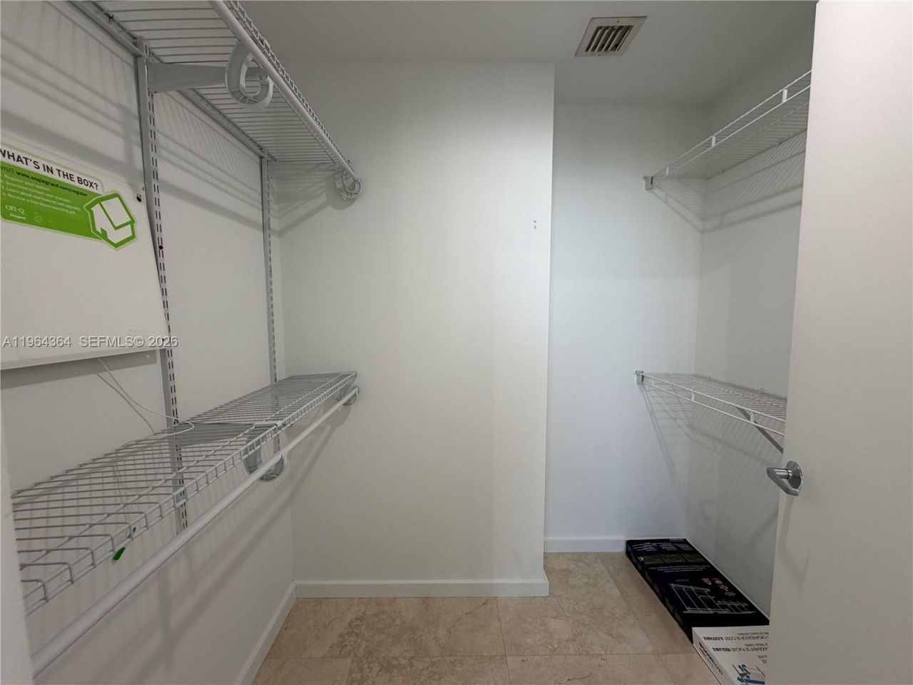 1060 Brickell Ave , Unit 4003, Miami, FL 33131 Photo