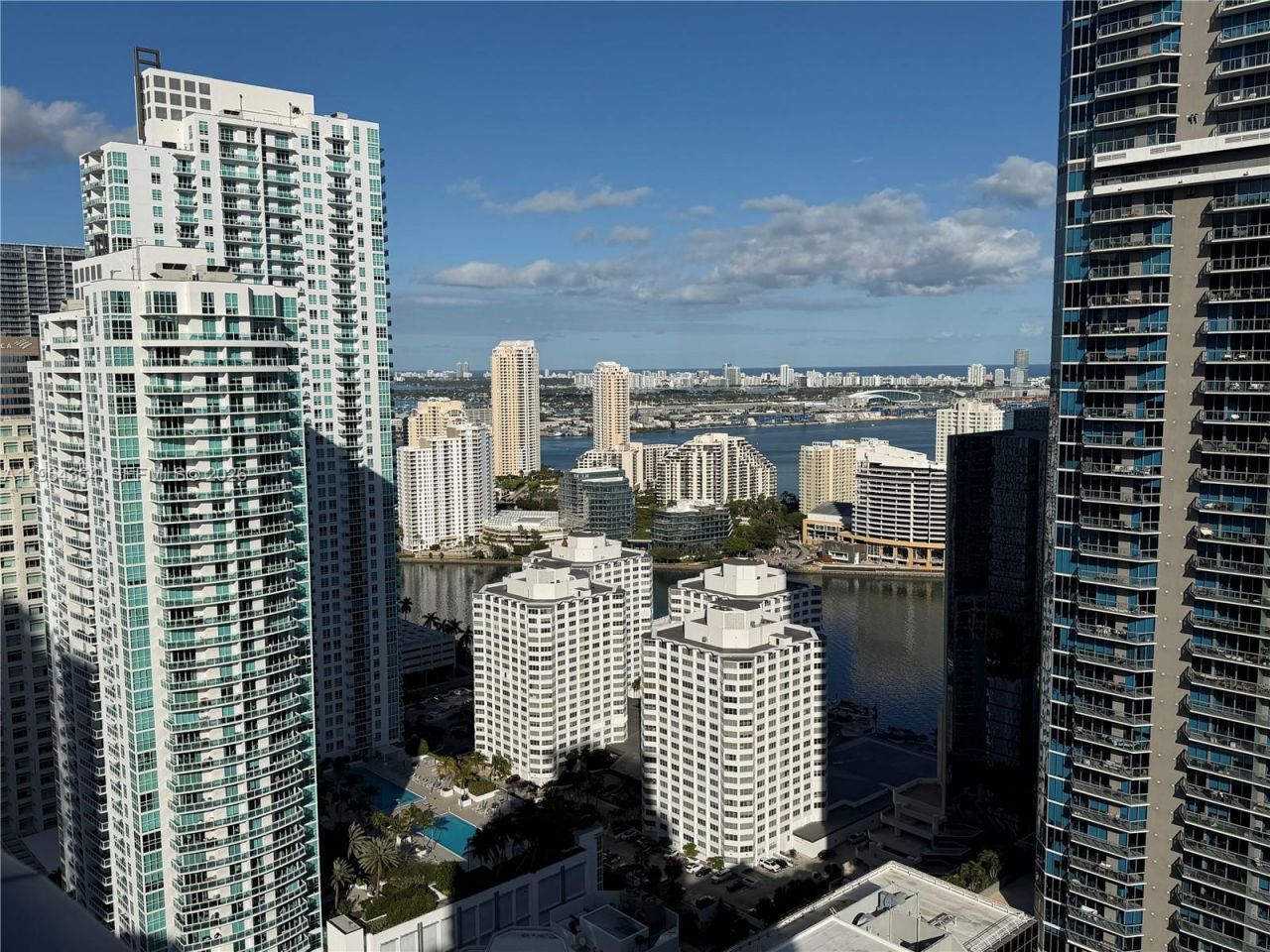 1060 Brickell Ave , Unit 4003, Miami, FL 33131 Photo