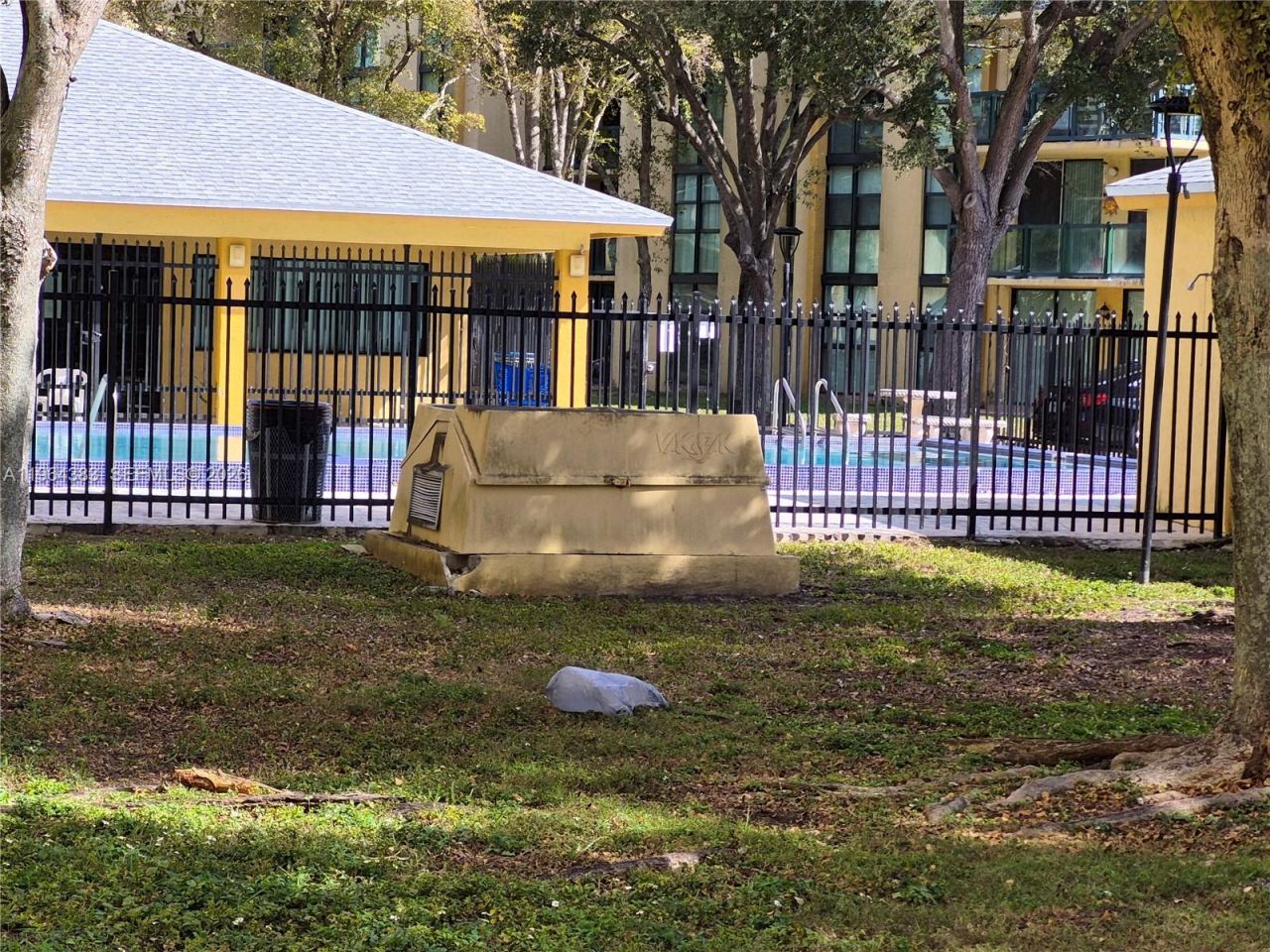 11800 SW 18th St , Unit 529-4, Miami, FL 33175 Photo