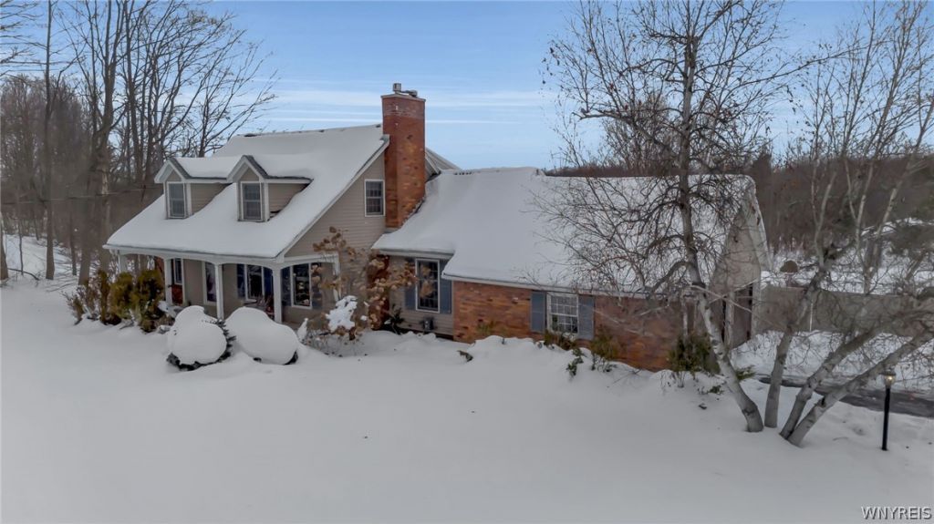 1330 Sturgeon Point Road, Derby, NY 14047 Main Photo