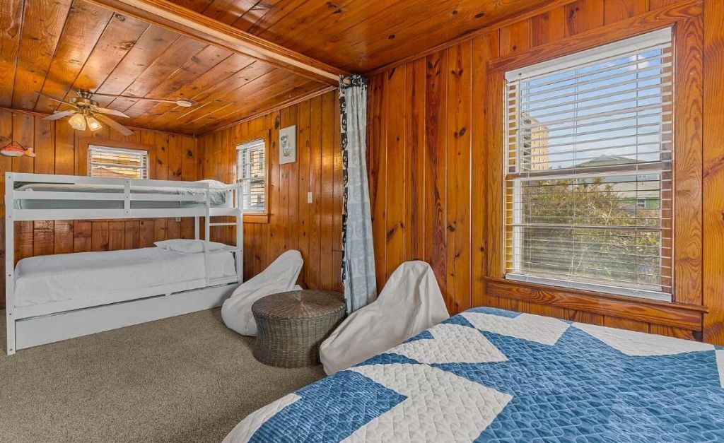 509 Hillside Dr. S Photo 17