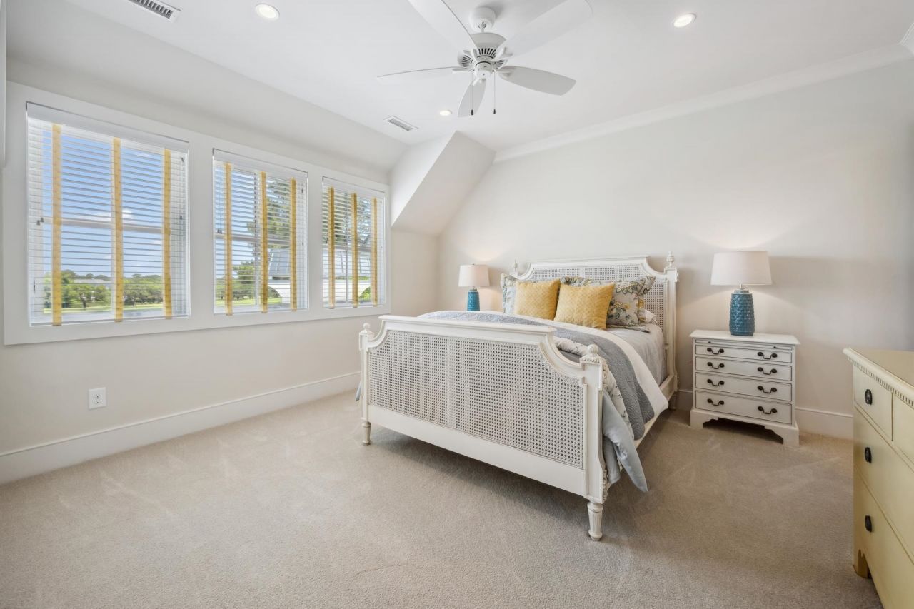 2987 Luvan Blvd. Photo 16