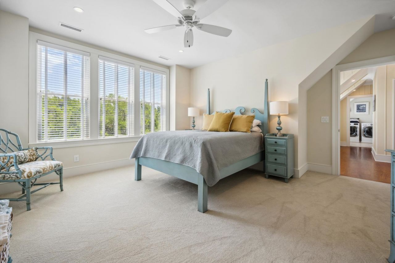 2987 Luvan Blvd. Photo 17