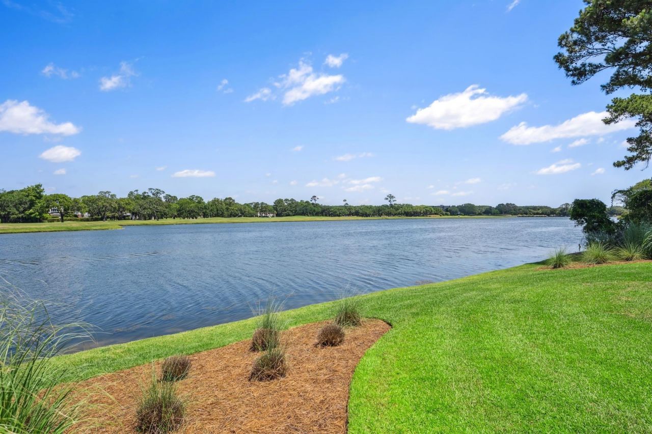 2987 Luvan Blvd. Photo 44