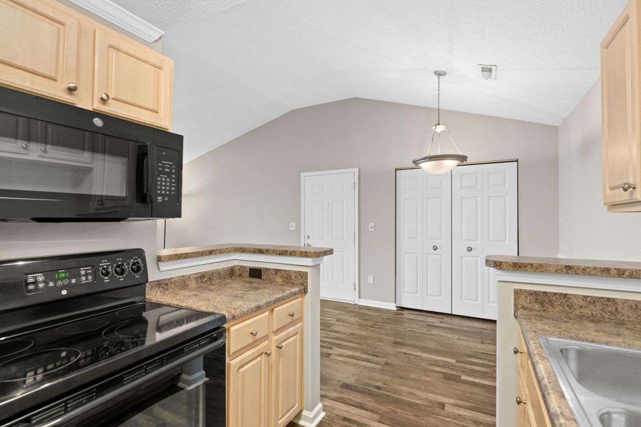 3753 Citation Way Photo 19