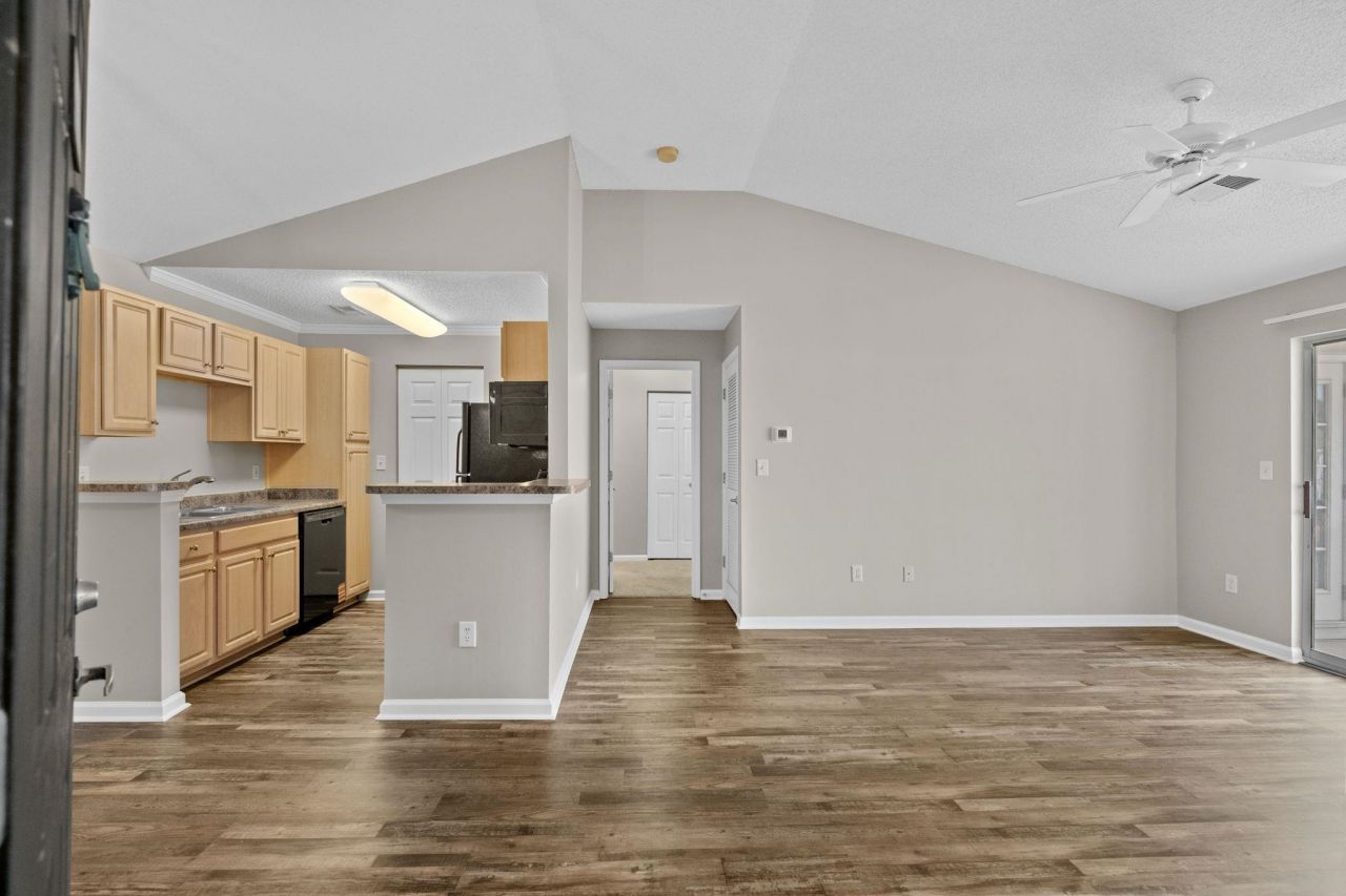 3753 Citation Way Photo 8