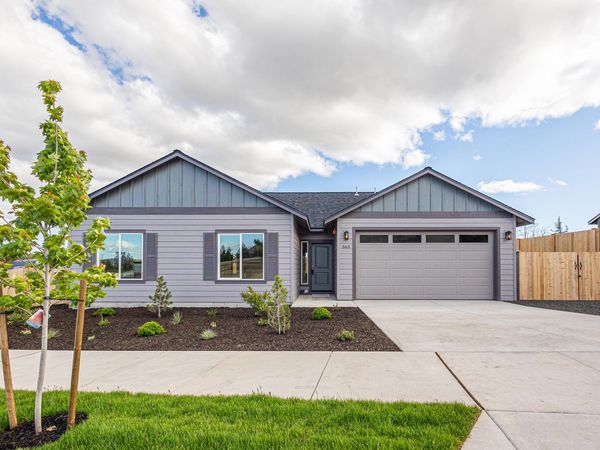 579 SW H Street, Unit Lot 10, Madras, OR 97741