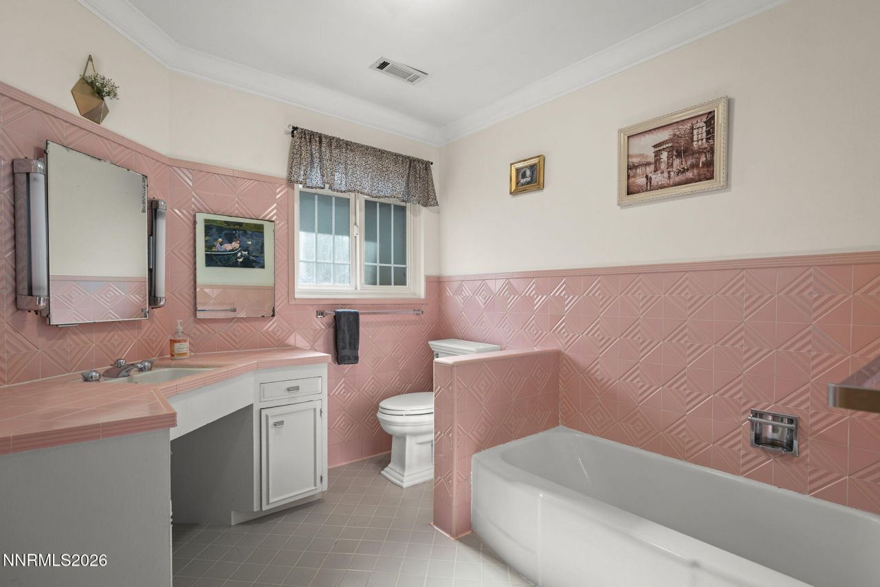 2260 Sunrise Drive, Reno, NV 89509 Photo