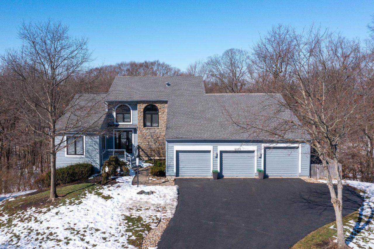 9883 Fawnrun Court, Evendale, OH 45241 Main Photo