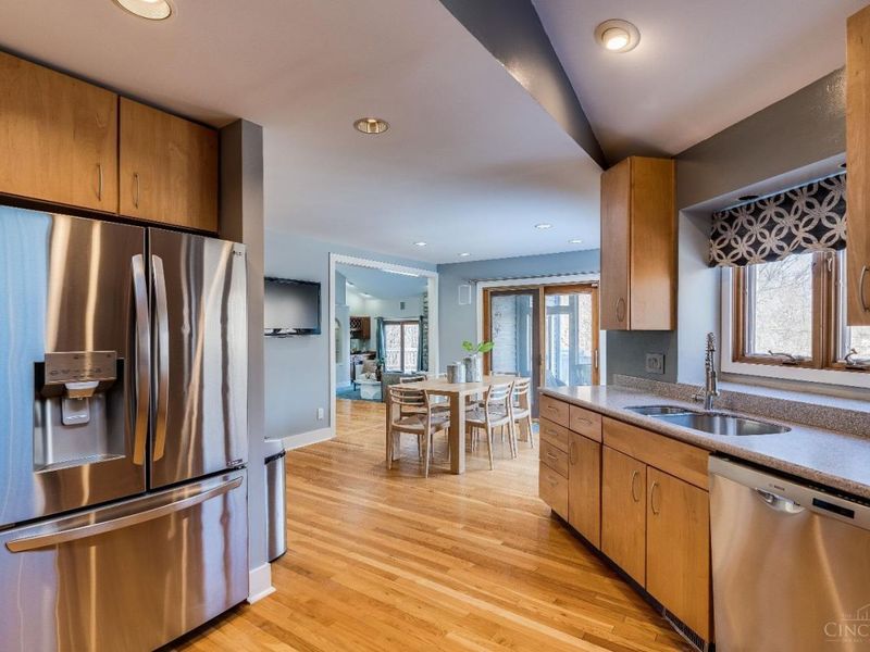 9883 Fawnrun Court, Evendale, OH 45241 Photo 17