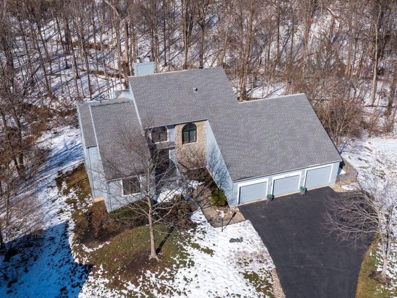 9883 Fawnrun Court, Evendale, OH 45241 Photo 3