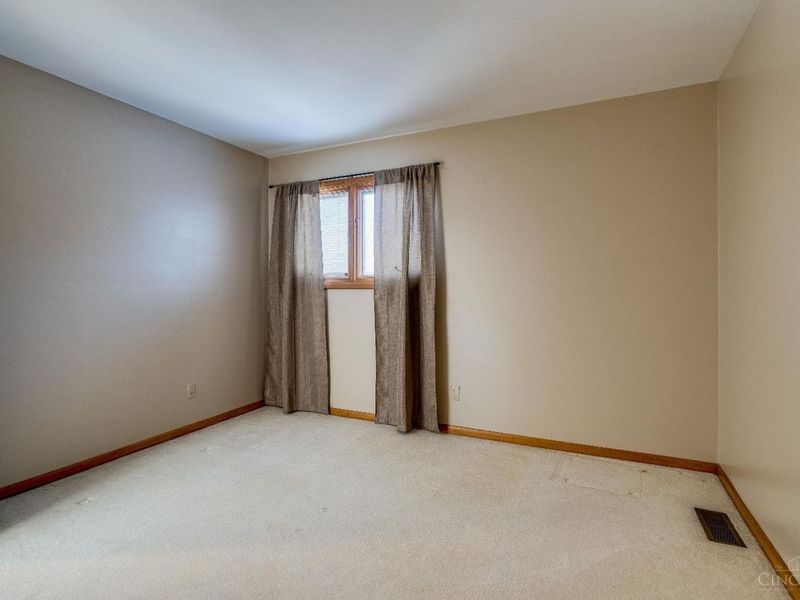 9883 Fawnrun Court, Evendale, OH 45241 Photo 30