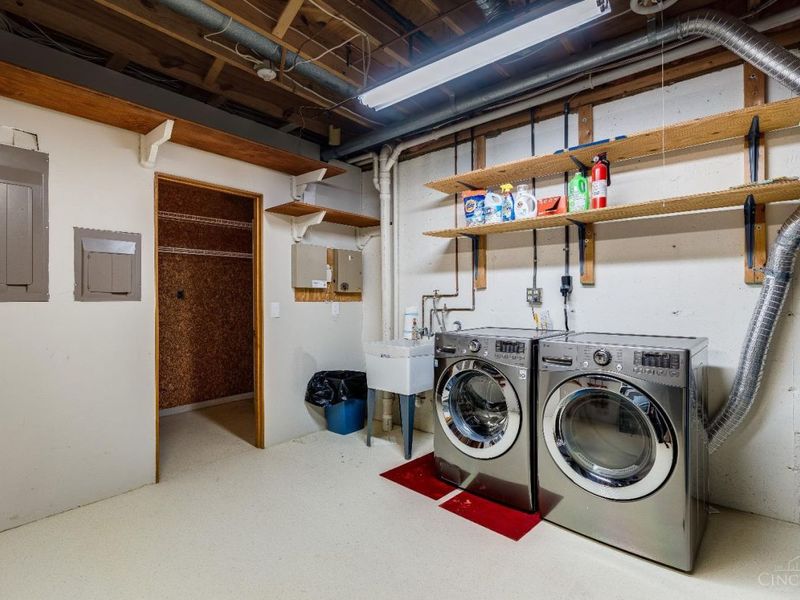 9883 Fawnrun Court, Evendale, OH 45241 Photo 46